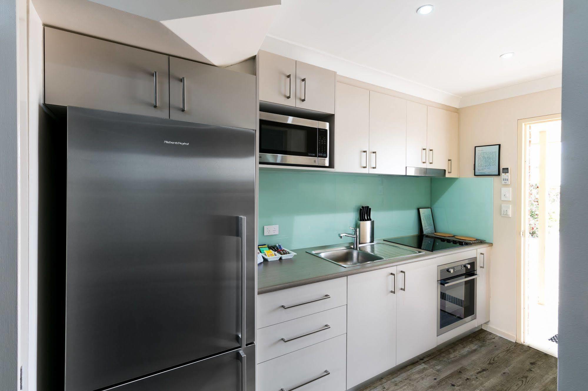 Dolphin Shores Vincentia Bagian luar foto