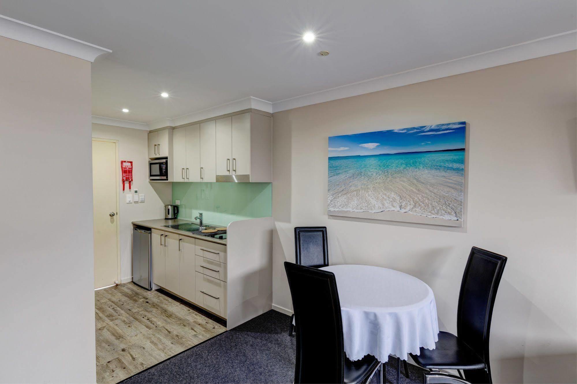Dolphin Shores Vincentia Bagian luar foto