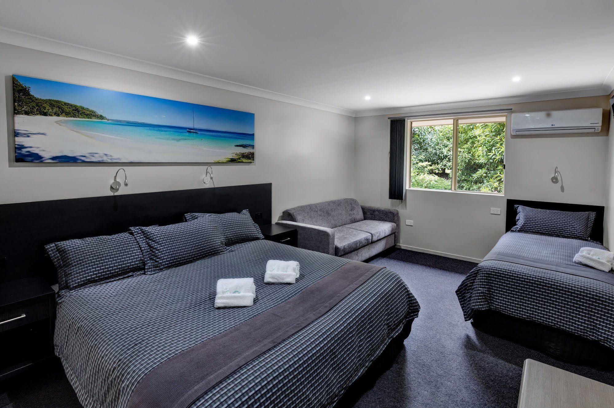 Dolphin Shores Vincentia Bagian luar foto