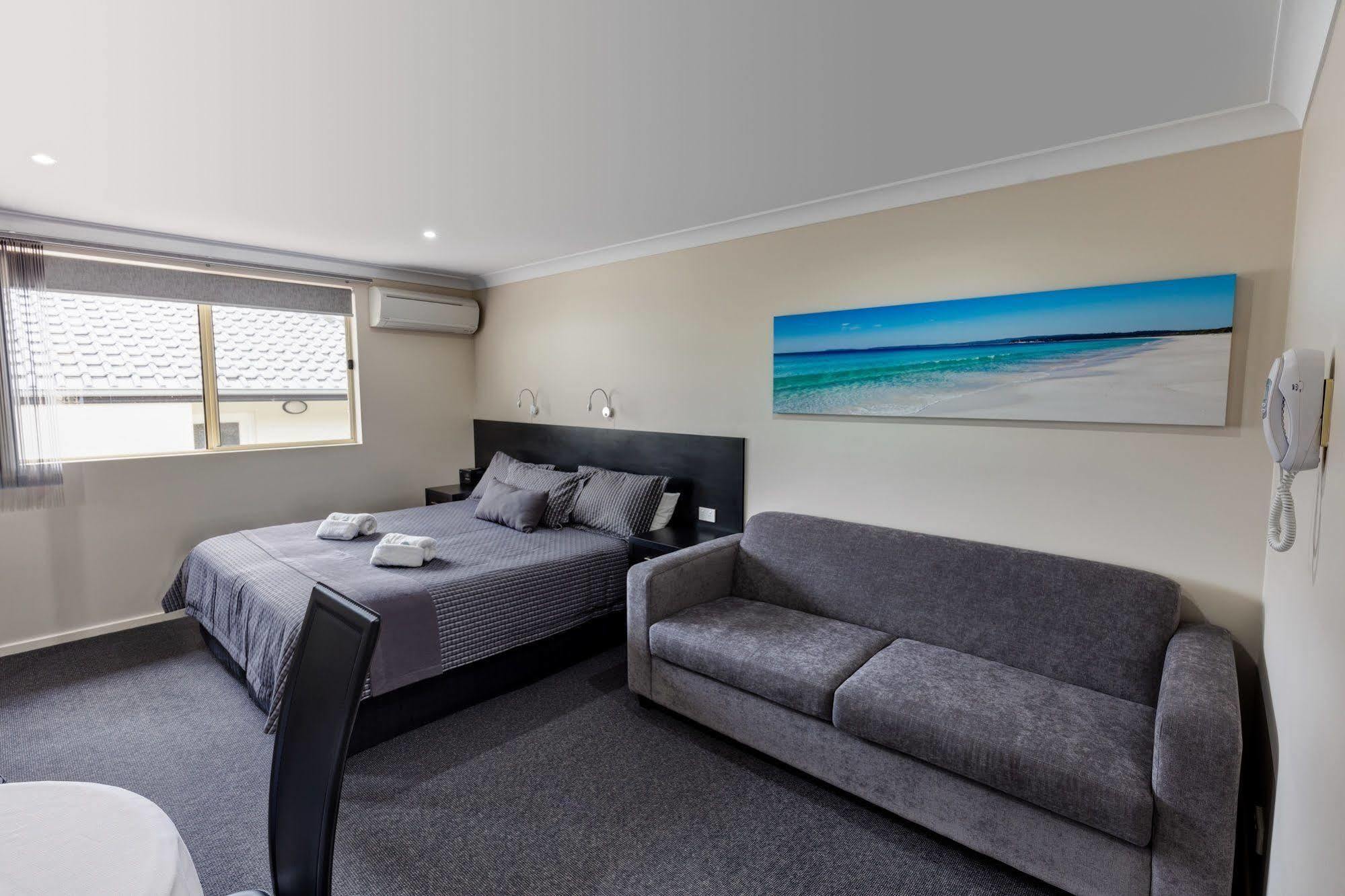 Dolphin Shores Vincentia Bagian luar foto